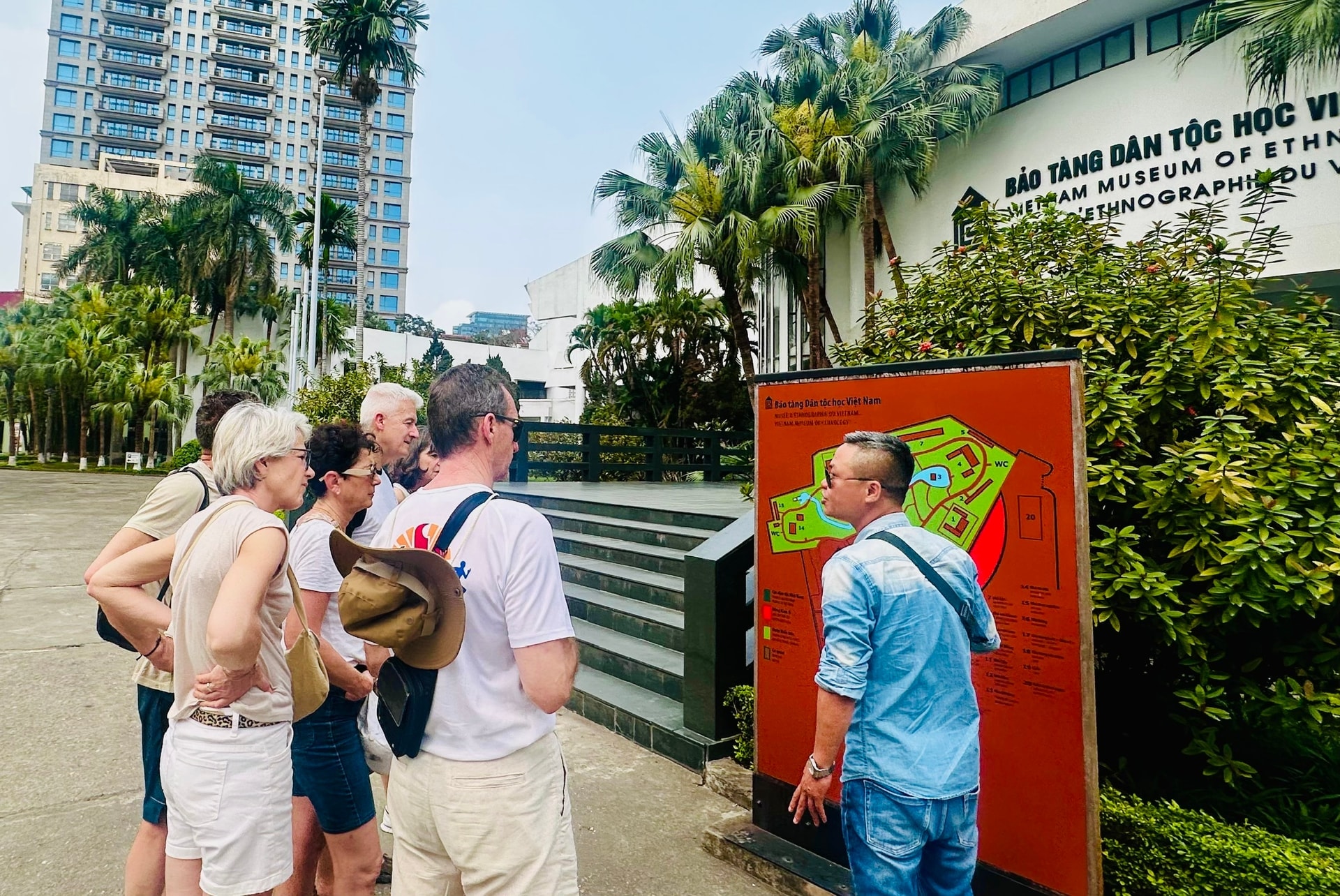 Tăng sức đề kháng pháp lý cho doanh nghiệp du lịch Thủ đô